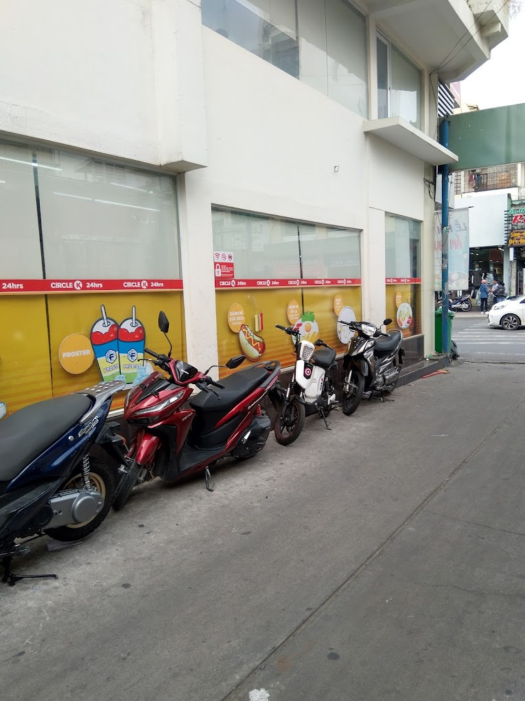 Cho thuê căn góc 2MT Phan Đình Phùng, P15. Quận Phú Nhuận.